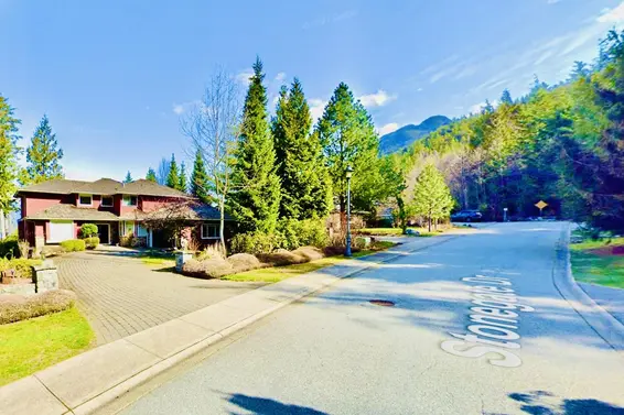 190 Stonegate Drive, Furry Creek For Sale - image 8
