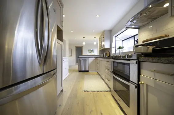 2711 Panorama Drive, North Vancouver For Sale - image 12