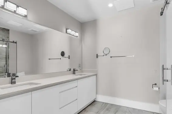 206 1591 Bowser Avenue, North Vancouver For Sale - image 18