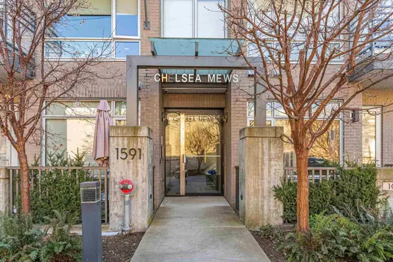 206 1591 Bowser Avenue, North Vancouver For Sale - image 2