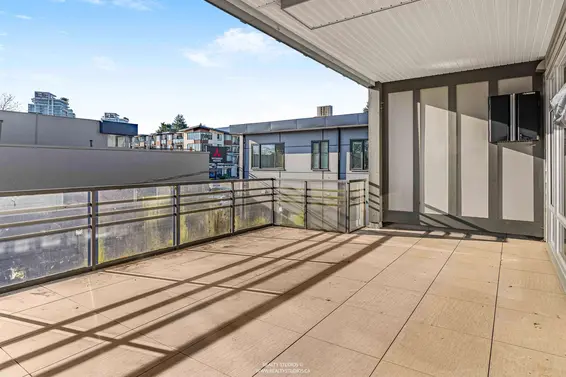 206 1591 Bowser Avenue, North Vancouver For Sale - image 31