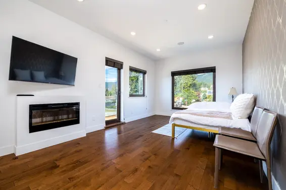 363 West 28th Street, North Vancouver For Sale - image 13