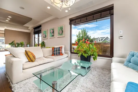 363 West 28th Street, North Vancouver For Sale - image 4