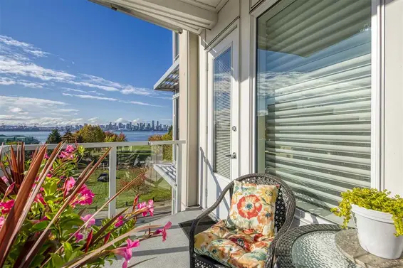 324 255 West 1St Street, North Vancouver For Sale - image 3