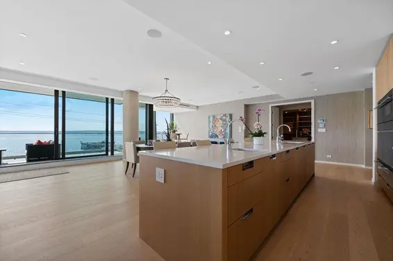 304 1355 Bellevue Avenue, West Vancouver For Sale - image 6