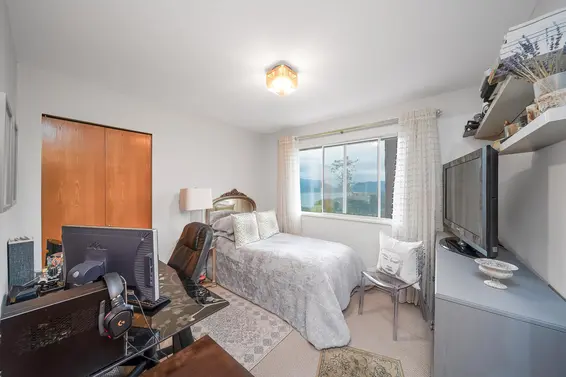 5343 Monte Bre Crescent, West Vancouver For Sale - image 17