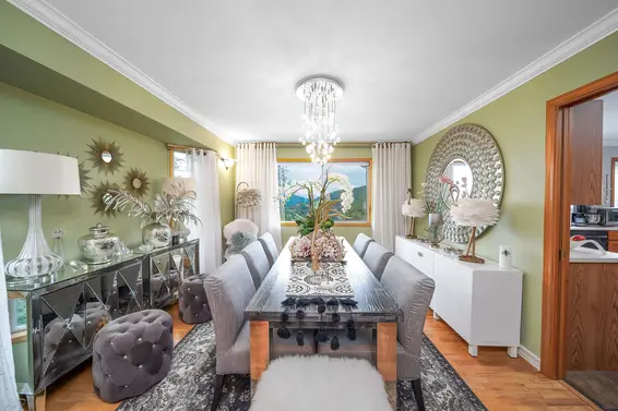 5343 Monte Bre Crescent, West Vancouver For Sale - image 4