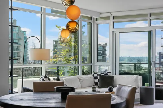 404 177 West 3rd Street, North Vancouver