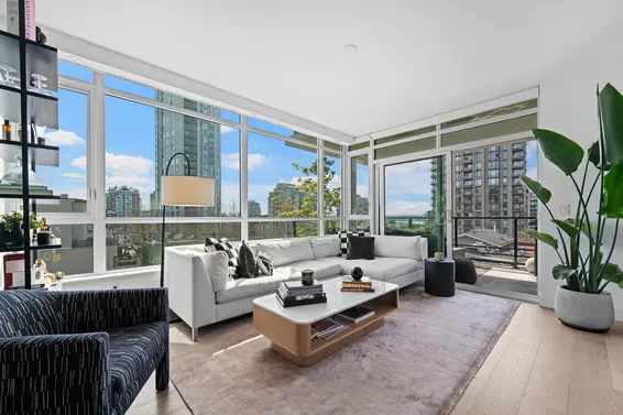 404 177 West 3rd Street, North Vancouver For Sale - image 2