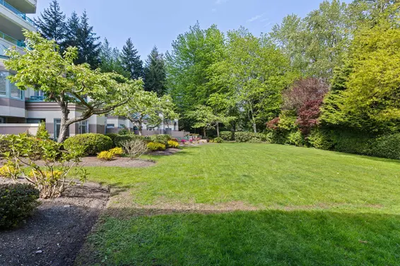 14E 328 Taylor Way, West Vancouver For Sale - image 35