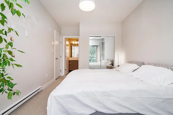 208 1330 Marine Drive, North Vancouver For Sale - image 17