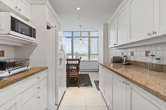 205 1896 Marine Drive, West Vancouver For Sale - image 8
