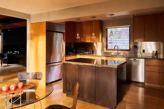 945 15th Street, West Vancouver For Sale - image 19