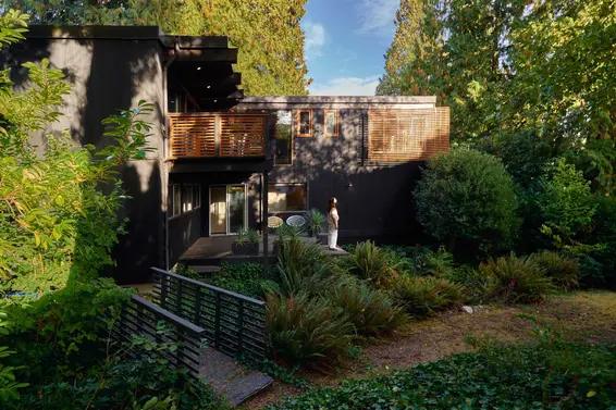 945 15th Street, West Vancouver For Sale - image 34