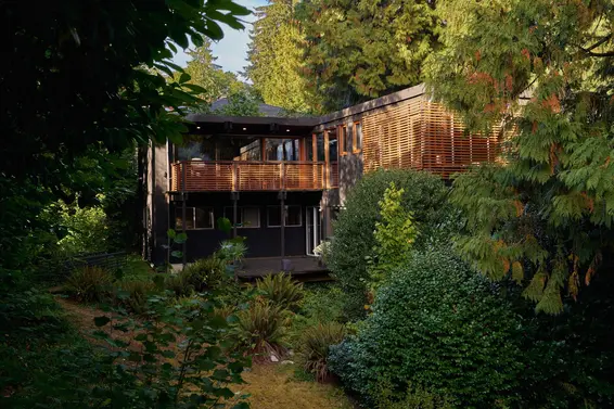 945 15th Street, West Vancouver For Sale - image 36