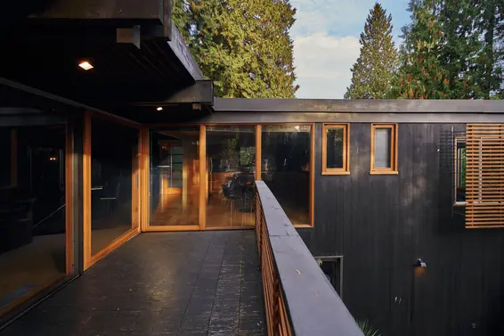 945 15th Street, West Vancouver For Sale - image 37