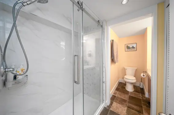 4096 Sunset Boulevard, North Vancouver For Sale - image 23