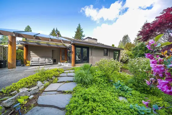 4096 Sunset Boulevard, North Vancouver For Sale - image 31