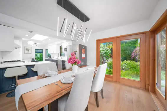 4096 Sunset Boulevard, North Vancouver For Sale - image 7