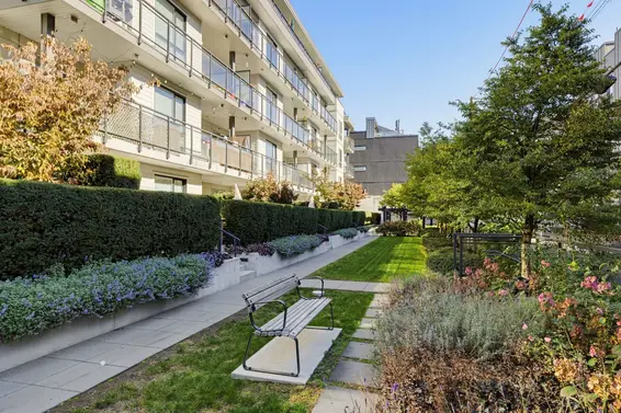 G4 625 East 3rd Street, North Vancouver For Sale - image 12