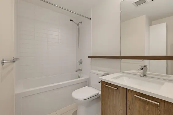 G4 625 East 3rd Street, North Vancouver For Sale - image 8