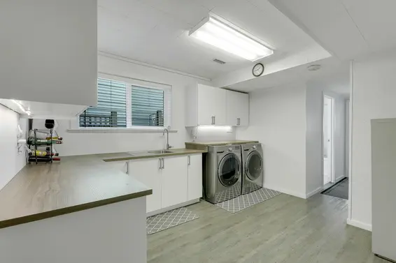 3523 Allan Road, North Vancouver For Sale - image 25