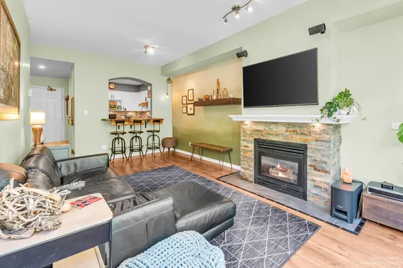 514 3600 Windcrest Drive, North Vancouver
