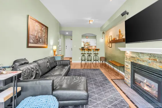514 3600 Windcrest Drive, North Vancouver For Sale - image 3