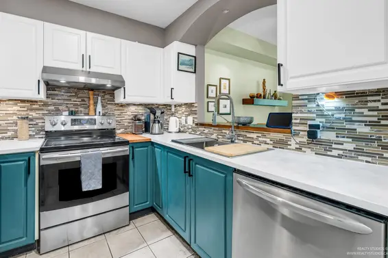 514 3600 Windcrest Drive, North Vancouver For Sale - image 5