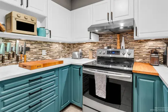 514 3600 Windcrest Drive, North Vancouver For Sale - image 6