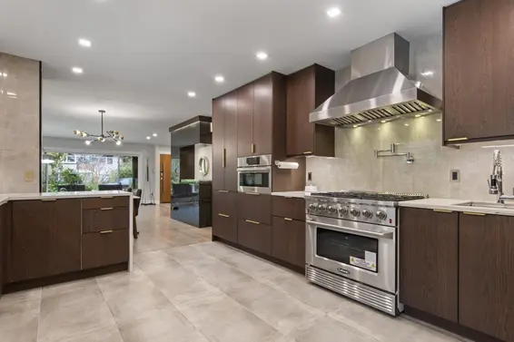 4491 Primrose Lane, North Vancouver For Sale - image 8