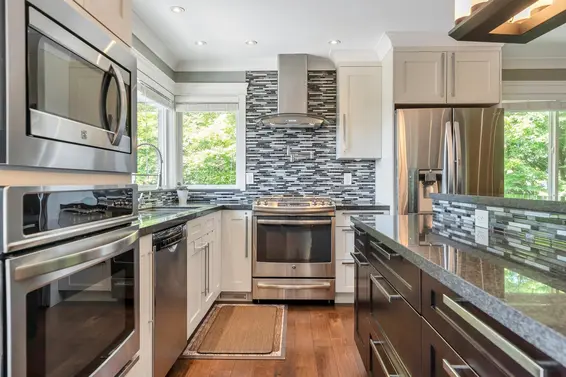 169 East Carisbrooke Road, North Vancouver For Sale - image 11