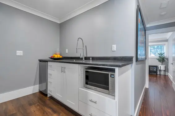 169 East Carisbrooke Road, North Vancouver For Sale - image 28