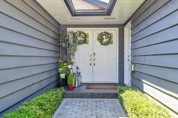 169 East Carisbrooke Road, North Vancouver For Sale - image 3