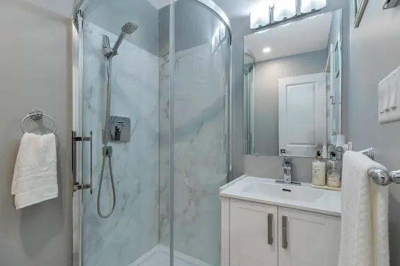 169 East Carisbrooke Road, North Vancouver For Sale - image 31