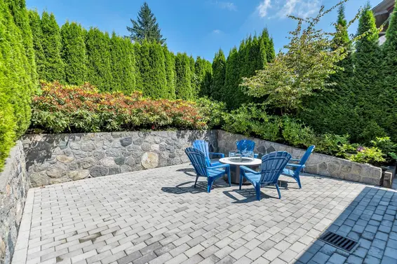 169 East Carisbrooke Road, North Vancouver For Sale - image 5