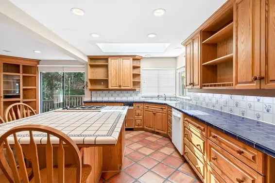 5600 Grousewoods Place, North Vancouver For Sale - image 15