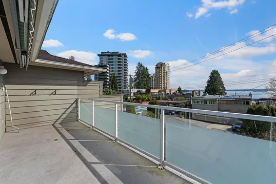 2324 Marine Drive, West Vancouver For Sale - image 19