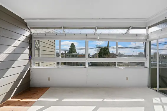 2324 Marine Drive, West Vancouver For Sale - image 35