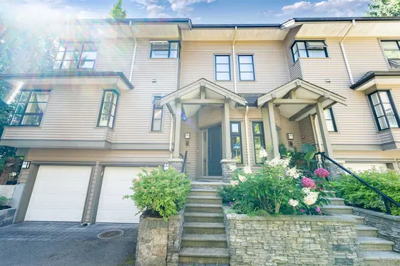 15 3150 Sunnyhurst Road, North Vancouver