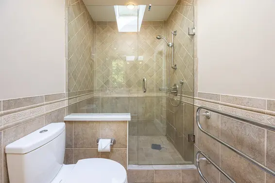 539 Newcroft Place, West Vancouver For Sale - image 29