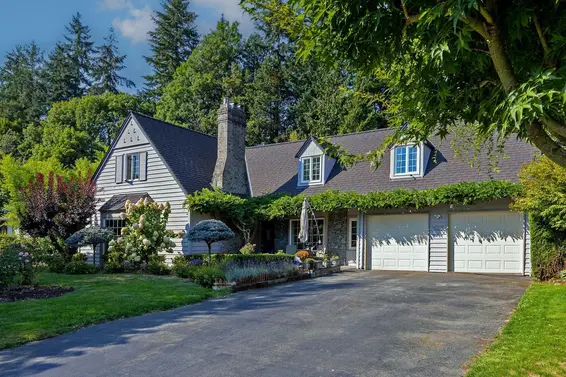 539 Newcroft Place, West Vancouver For Sale - image 3
