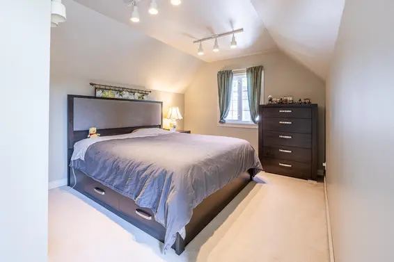 539 Newcroft Place, West Vancouver For Sale - image 30