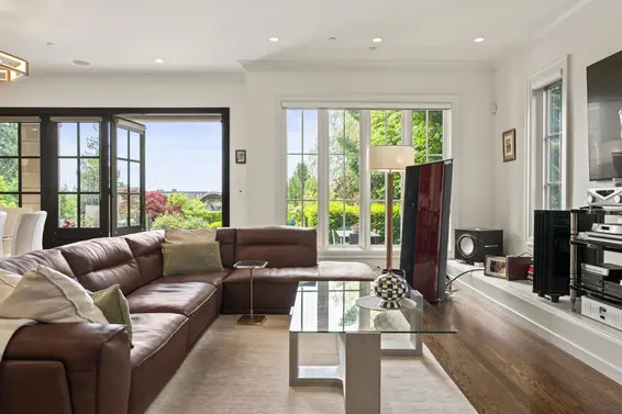 1075 Groveland Road, West Vancouver For Sale - image 15