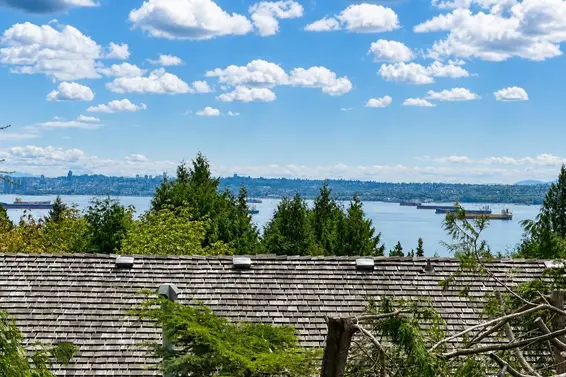 4785 Estevan Place, West Vancouver For Sale - image 3