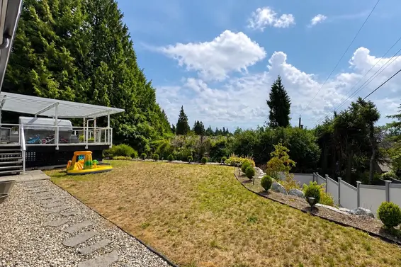 4785 Estevan Place, West Vancouver For Sale - image 5