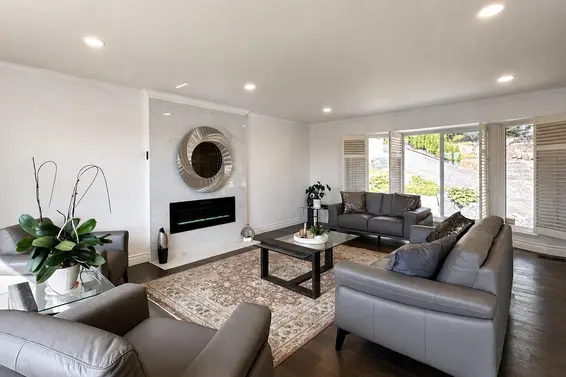4785 Estevan Place, West Vancouver For Sale - image 8