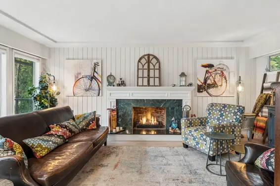 1187 West 23 Street, North Vancouver