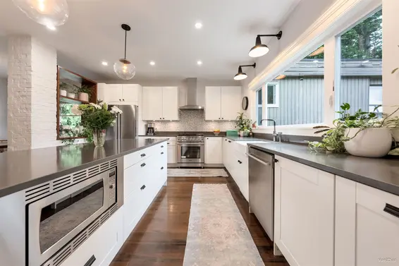 1866 Bowser Avenue, North Vancouver For Sale - image 12