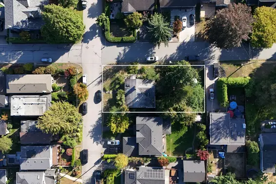 2405 Lloyd Avenue, North Vancouver For Sale - image 1